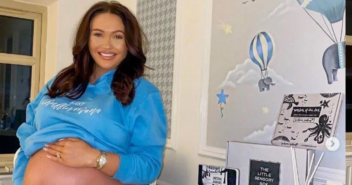 is charlotte dawson pregnant